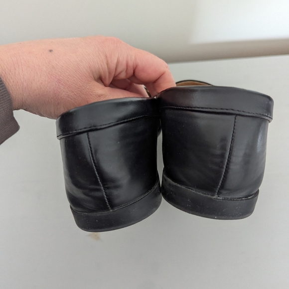 Black Loafer With Gold Horse Bit Size 8.5 - Picture 4 of 6